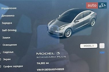 Седан Tesla Model 3 2019 в Львові