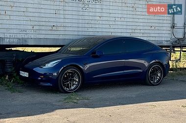 Седан Tesla Model 3 2018 в Одессе