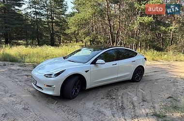 Седан Tesla Model 3 2022 в Дніпрі