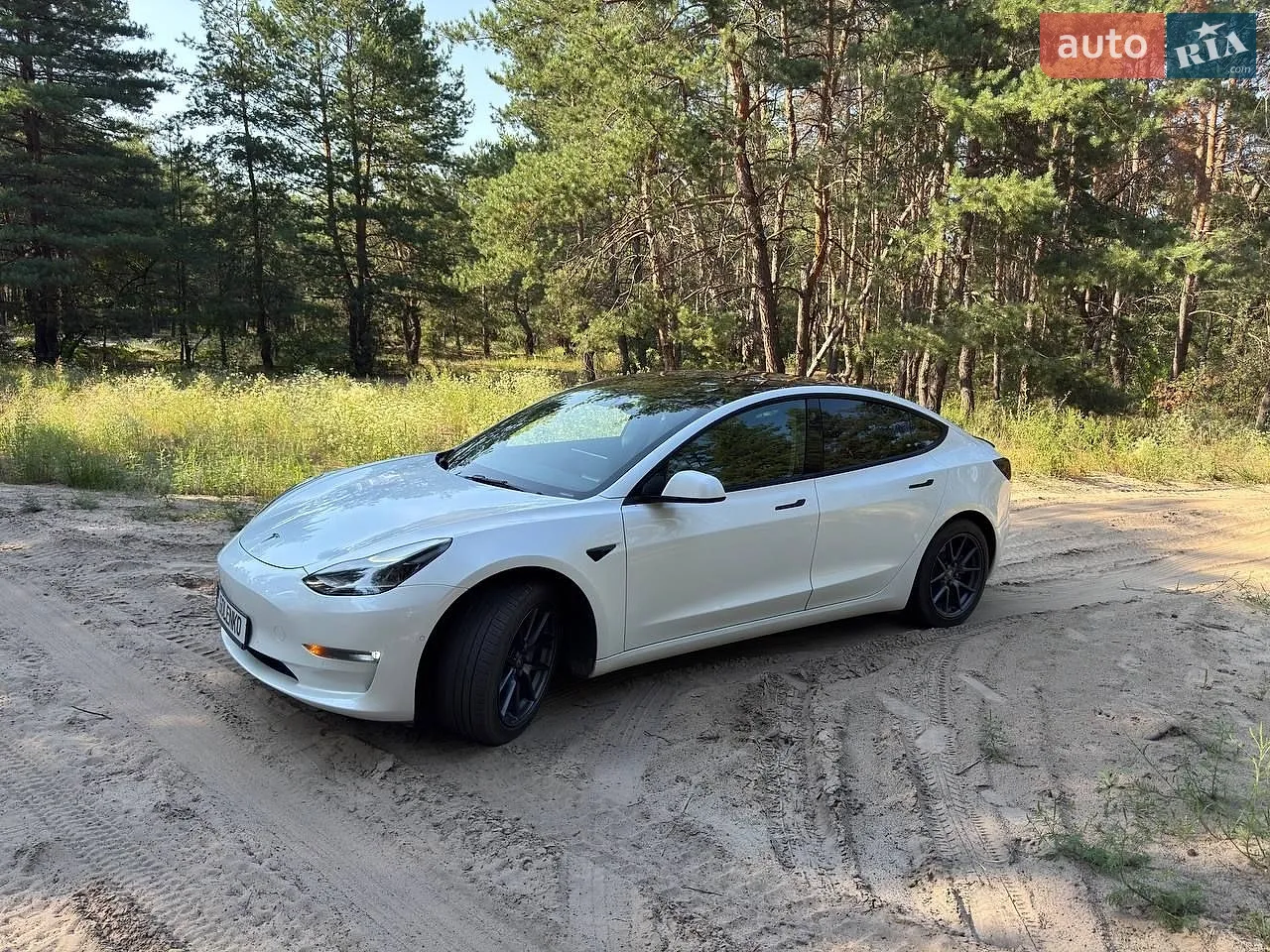 2022 Tesla Model 3 - фото 1