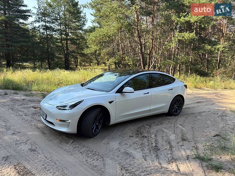 Седан Tesla Model 3 2022 в Дніпрі фото Седан Tesla Model 3 2022 в Дніпрі