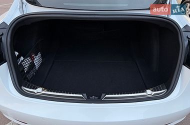 Седан Tesla Model 3 2020 в Житомире