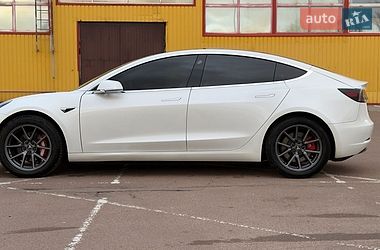 Седан Tesla Model 3 2020 в Житомире