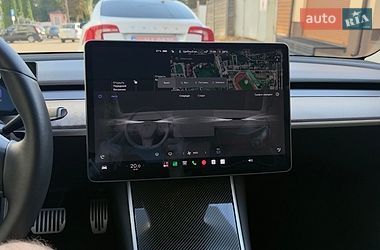 Седан Tesla Model 3 2020 в Житомире