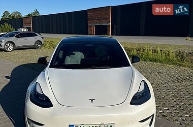 Седан Tesla Model 3 2022 в Хмельницькому