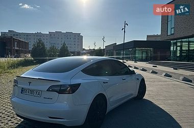 Седан Tesla Model 3 2022 в Хмельницькому