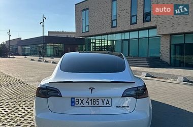 Седан Tesla Model 3 2022 в Хмельницькому