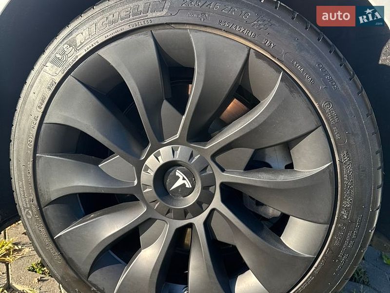 Седан Tesla Model 3 2022 в Хмельницькому