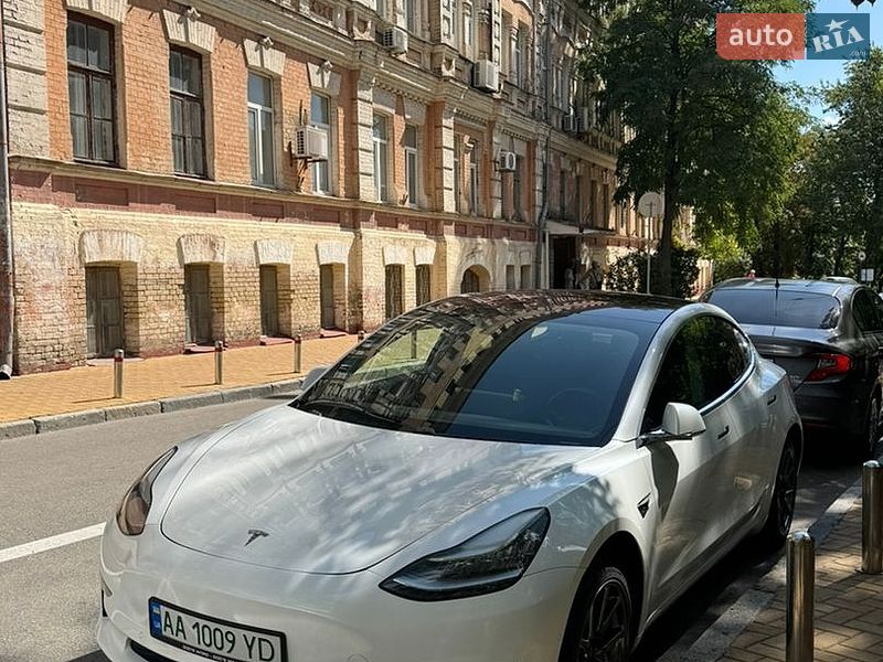 Tesla Model 3 2019 Tesla Model 3 2019