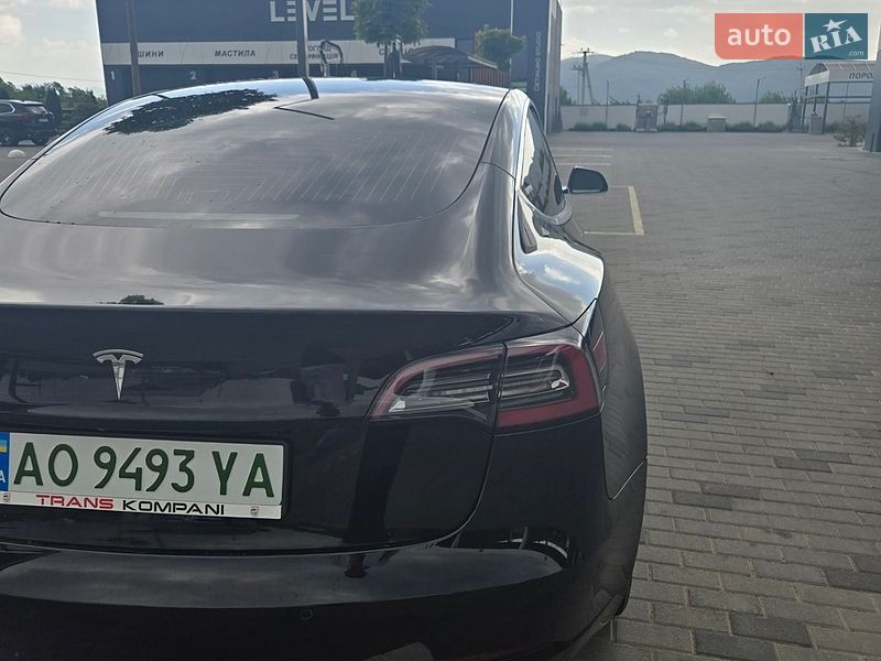 Седан Tesla Model 3 2019 в Хусте