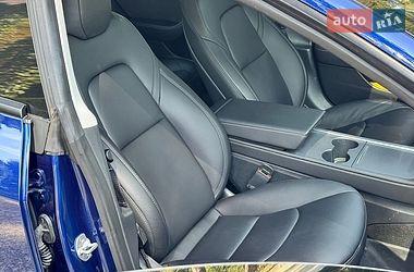 Седан Tesla Model 3 2023 в Нетешине
