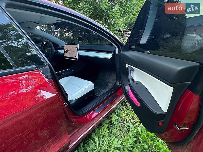 Седан Tesla Model 3 2020 в Киеве фото 10 Седан Tesla Model 3 2020 в Киеве