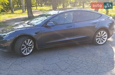 Седан Tesla Model 3 2022 в Кривом Роге