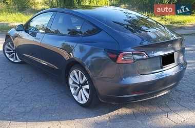 Седан Tesla Model 3 2022 в Кривом Роге