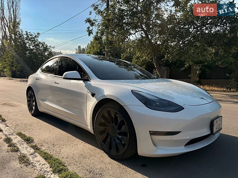 Tesla Model 3 2021