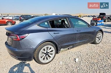 Седан Tesla Model 3 2023 в Львове