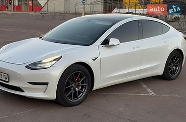 Седан Tesla Model 3 2020 в Житомирі фото Седан Tesla Model 3 2020 в Житомирі