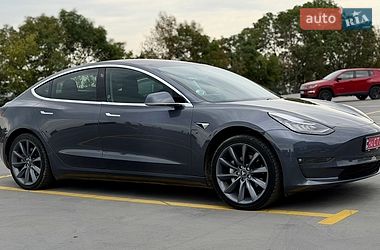 Седан Tesla Model 3 2018 в Тернополе