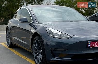 Седан Tesla Model 3 2018 в Тернополе