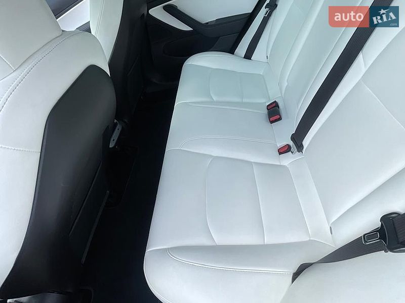 Седан Tesla Model 3 2019 в Вишгороді