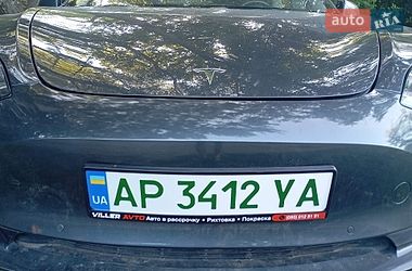 Седан Tesla Model 3 2019 в Запоріжжі