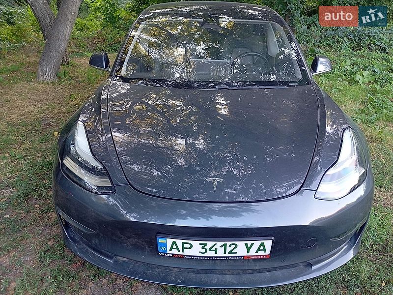 Седан Tesla Model 3 2019 в Запоріжжі
