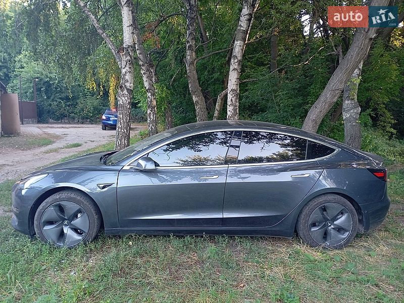 Седан Tesla Model 3 2019 в Запоріжжі