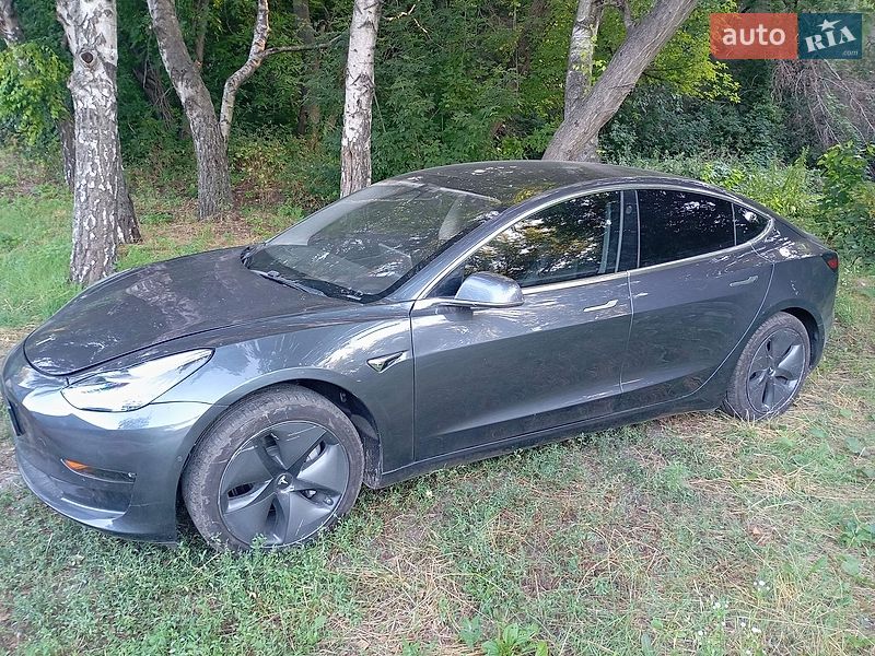 Седан Tesla Model 3 2019 в Запоріжжі