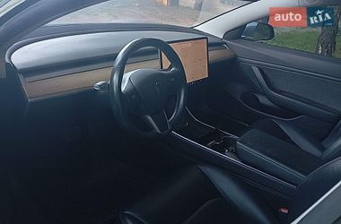 Седан Tesla Model 3 2019 в Запоріжжі