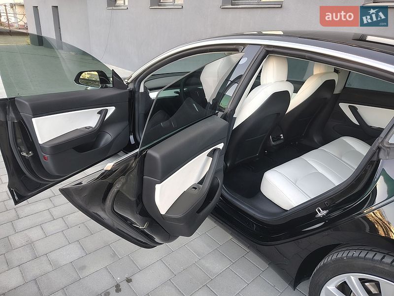 Седан Tesla Model 3 2019 в Ивано-Франковске фото 23 Седан Tesla Model 3 2019 в Ивано-Франковске