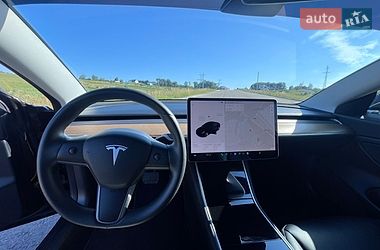 Седан Tesla Model 3 2020 в Дрогобыче