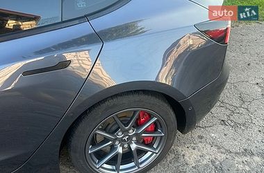 Седан Tesla Model 3 2023 в Полтаве