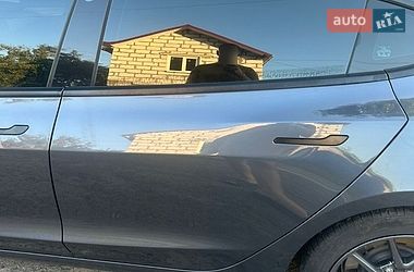 Седан Tesla Model 3 2023 в Полтаве