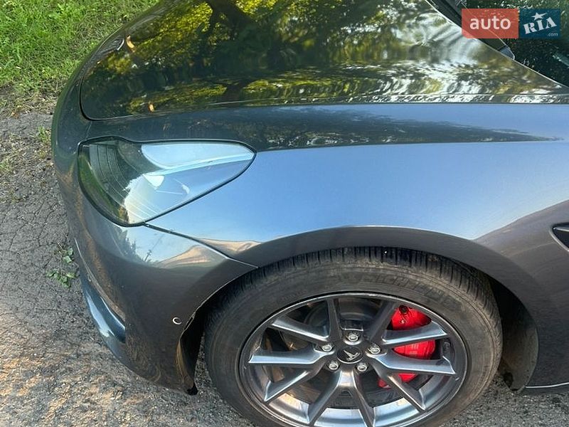 Седан Tesla Model 3 2023 в Полтаве