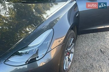 Седан Tesla Model 3 2023 в Полтаве