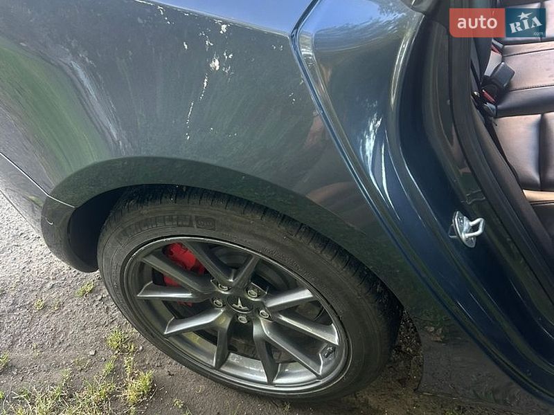 Седан Tesla Model 3 2023 в Полтаве