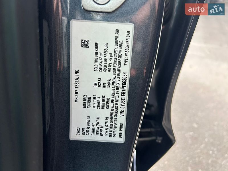 Седан Tesla Model 3 2023 в Полтаве