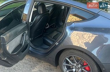 Седан Tesla Model 3 2023 в Полтаве