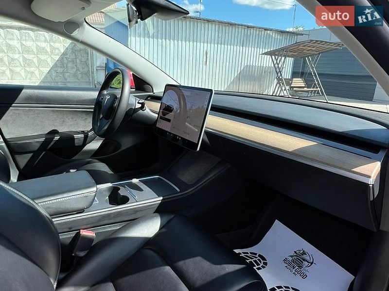 Седан Tesla Model 3 2021 в Белой Церкви