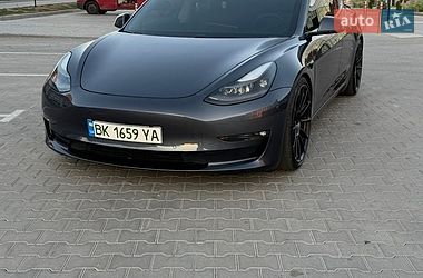 Седан Tesla Model 3 2021 в Рівному фото 5 Седан Tesla Model 3 2021 в Рівному