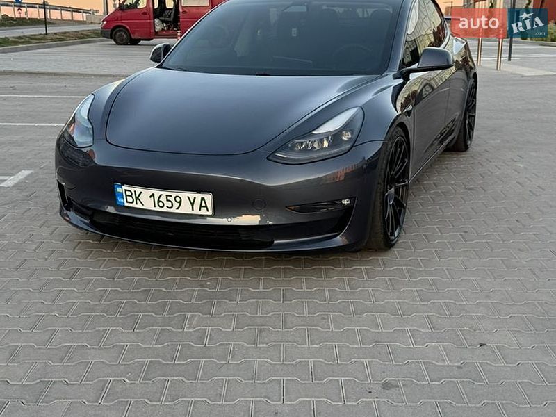 Седан Tesla Model 3 2021 в Рівному фото 5 Седан Tesla Model 3 2021 в Рівному