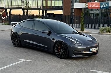 Седан Tesla Model 3 2021 в Рівному фото Седан Tesla Model 3 2021 в Рівному
