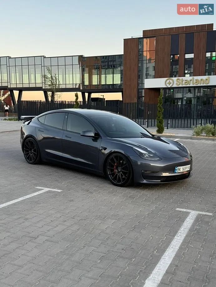 2021 Tesla Model 3 - фото 1