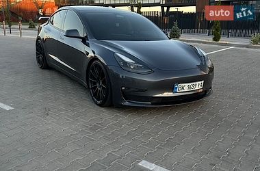 Седан Tesla Model 3 2021 в Рівному фото 10 Седан Tesla Model 3 2021 в Рівному