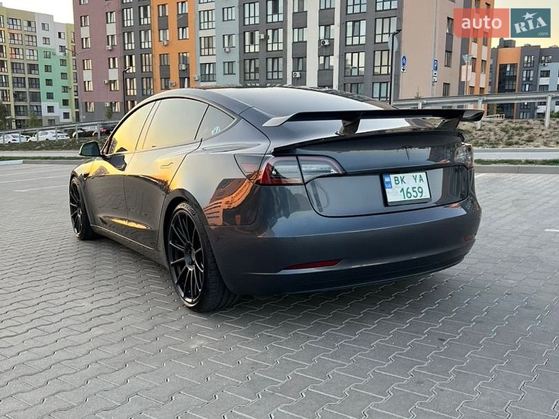 Седан Tesla Model 3 2021 в Рівному фото 20 Седан Tesla Model 3 2021 в Рівному