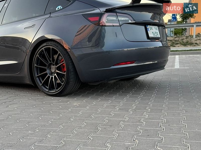 Седан Tesla Model 3 2021 в Рівному фото 28 Седан Tesla Model 3 2021 в Рівному