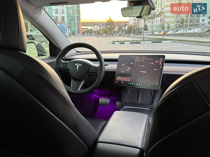 Седан Tesla Model 3 2021 в Рівному фото 31 Седан Tesla Model 3 2021 в Рівному