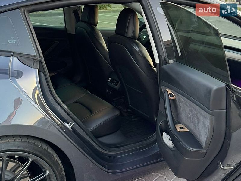 Седан Tesla Model 3 2021 в Рівному фото 33 Седан Tesla Model 3 2021 в Рівному