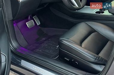Седан Tesla Model 3 2021 в Рівному фото 36 Седан Tesla Model 3 2021 в Рівному