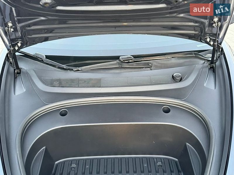 Седан Tesla Model 3 2021 в Рівному фото 37 Седан Tesla Model 3 2021 в Рівному